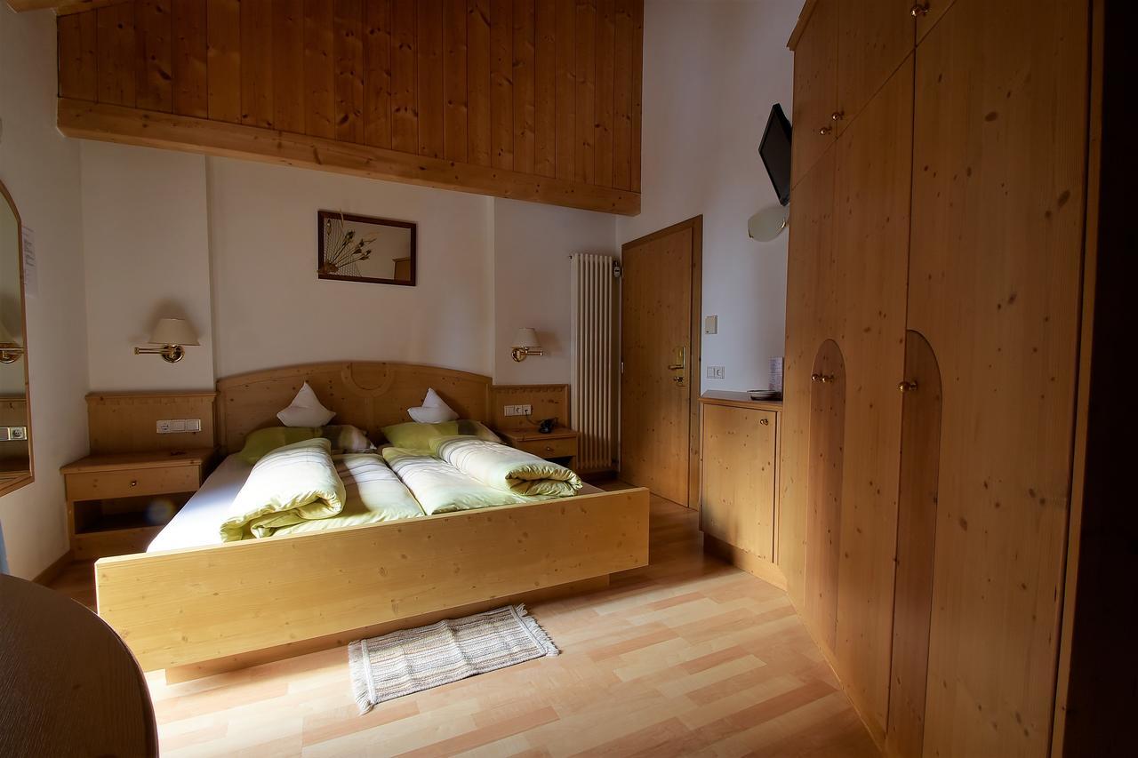 Pension Mirandola โคลฟอสโก ภายนอก รูปภาพ