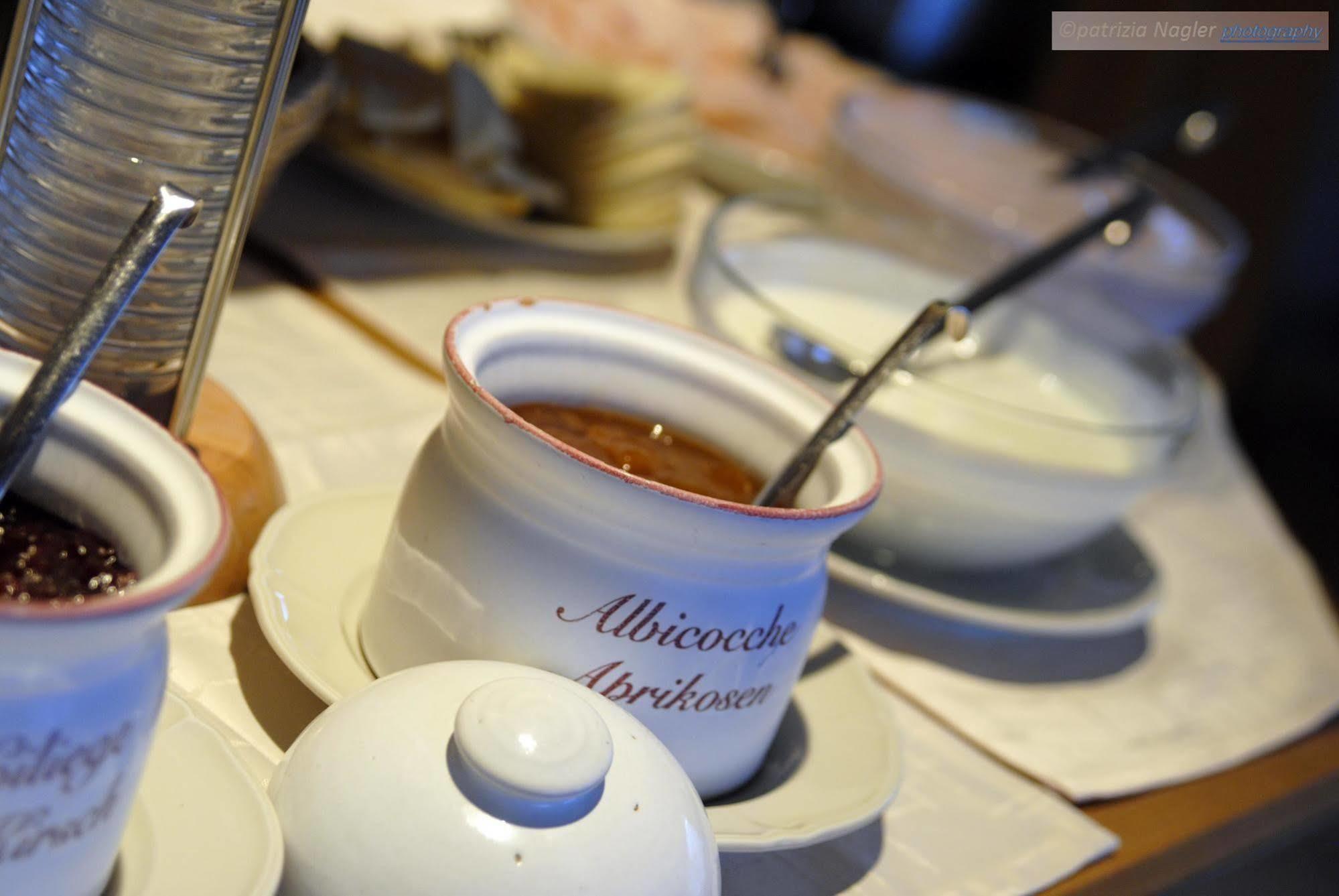 Pension Mirandola โคลฟอสโก ภายนอก รูปภาพ