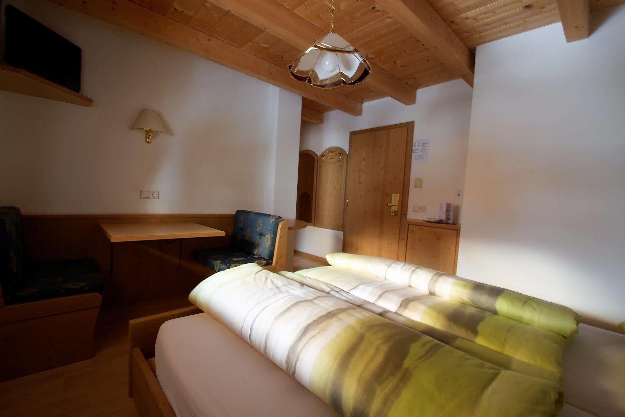 Pension Mirandola โคลฟอสโก ภายนอก รูปภาพ
